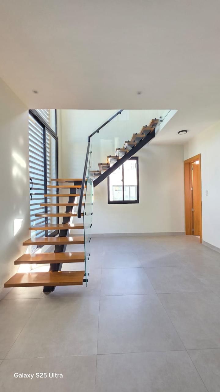 Villa nueva en venta – Metro Country Club  Foto 7311831-3.jpg