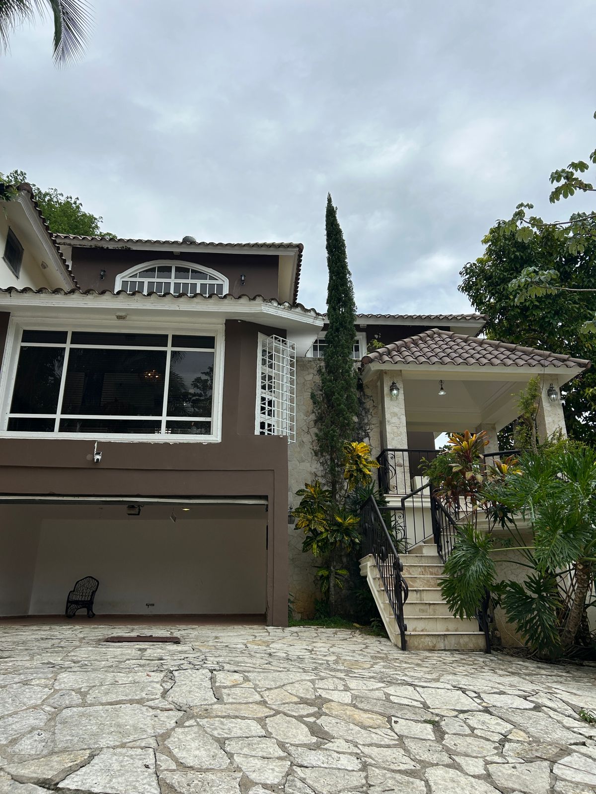 Elegant and spacious luxury home located in one of Santo Domingo Foto 7311883-8.jpg