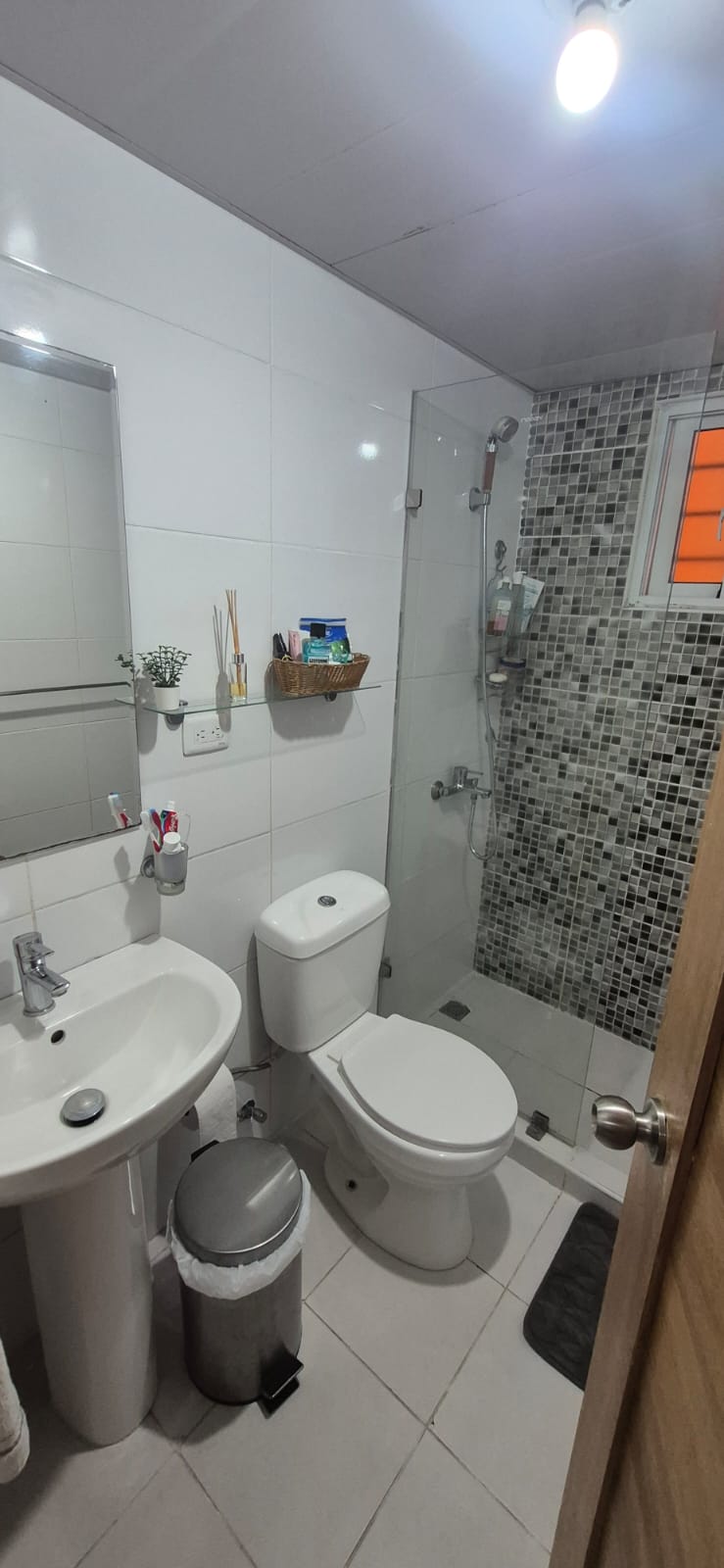 Se vende este apartamento en un primer nivel en la Avenida Independenc Foto 7312035-3.jpg