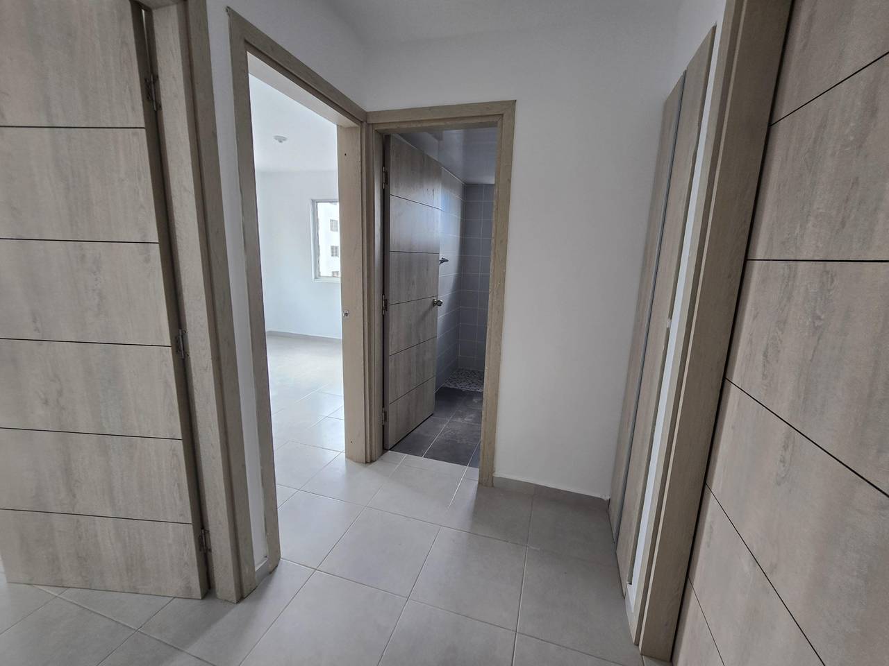 Apartamento en Torre Ita Esther II Jacobo Majluta  Piso 3 con ascensor Foto 7312039-8.jpg