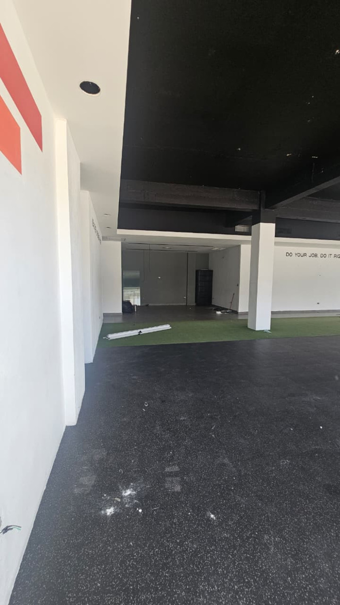 Commercial Space for Lease at Plaza Metropolitana Foto 7312090-9.jpg