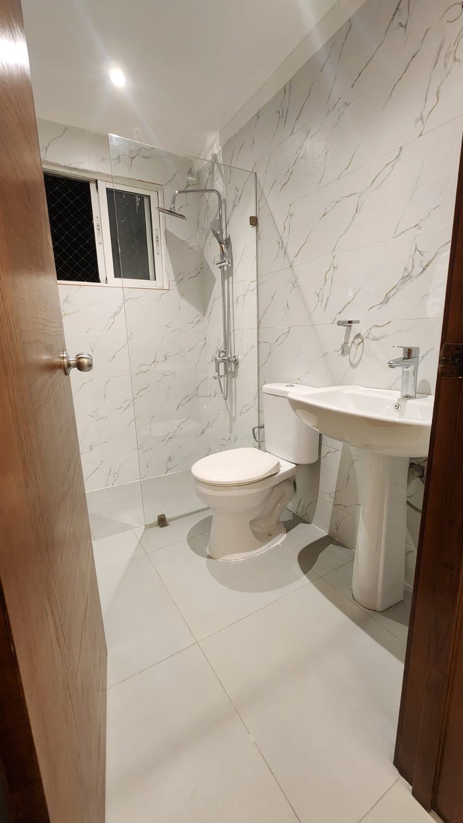 Apartamento 3er. Nivel en Arroyo Hondo Viejo de tres habitaciones 141  Foto 7312115-2.jpg