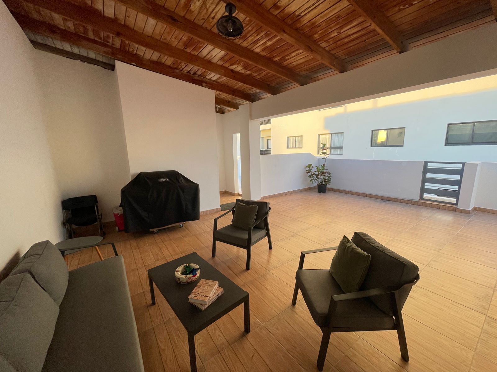 El Apartamento esta en un Tercer Nivel Tiene…. NACO    128.5 metros cu Foto 7312731-3.jpg
