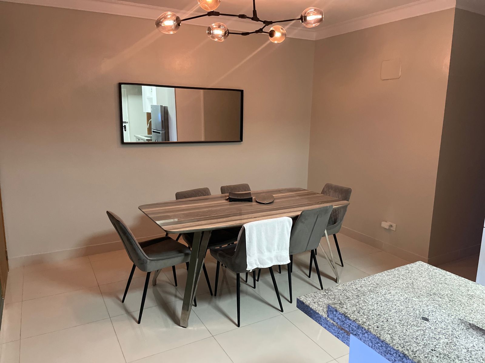El Apartamento esta en un Tercer Nivel Tiene…. NACO    128.5 metros cu Foto 7312731-4.jpg