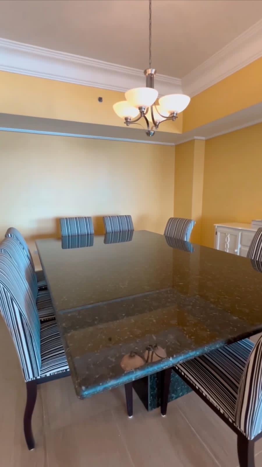 APARTAMENTO EN ALQUILER AMUEBLADO EN MALECÓN CENTER Foto 7312786-6.jpg
