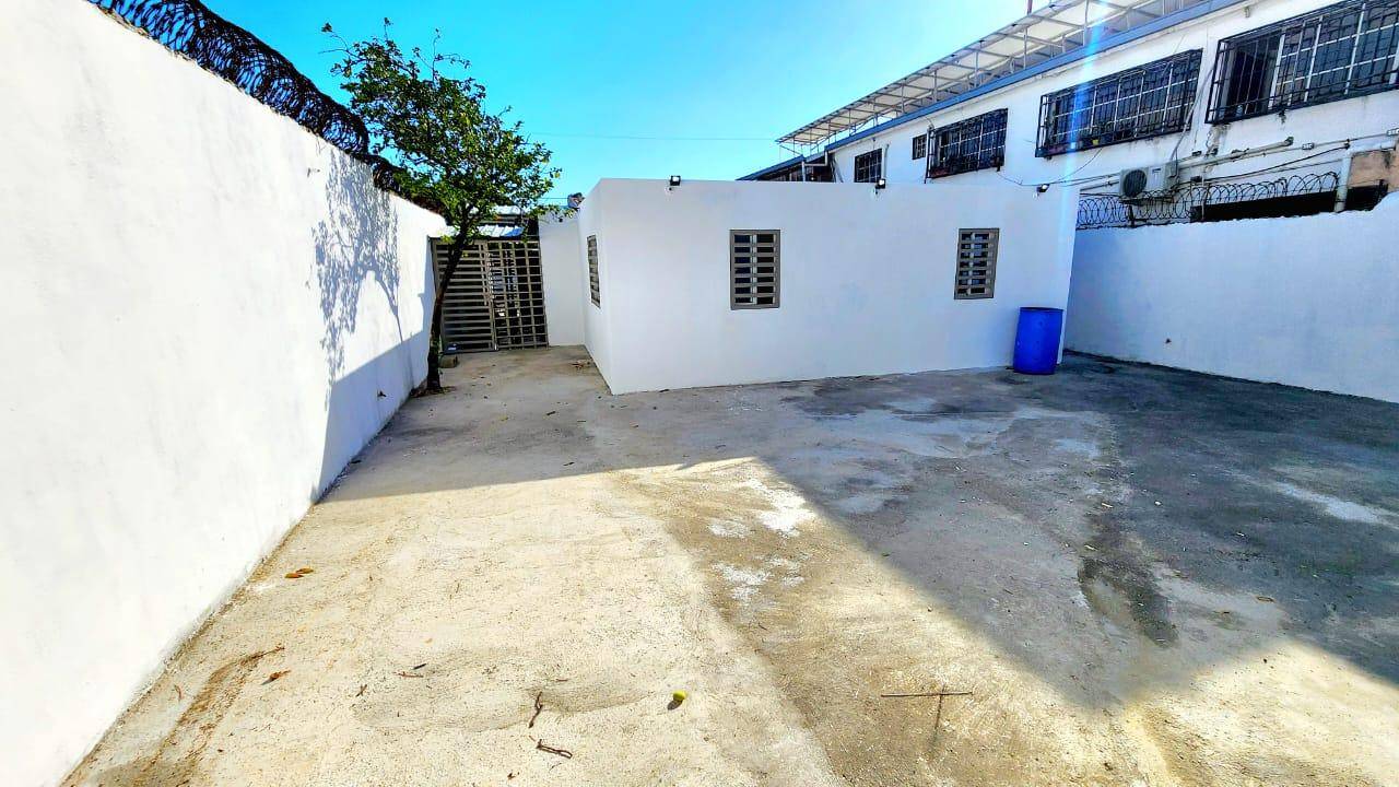 CASA PRIMER NIVEL EN ALQUILER PARA FINES COMERCIALES Foto 7312787-12.jpg