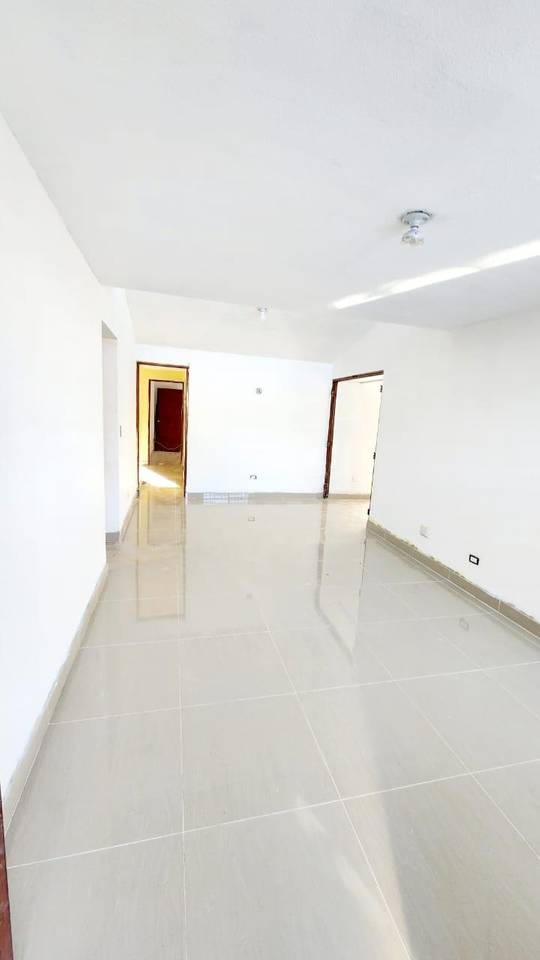 CASA PRIMER NIVEL EN ALQUILER PARA FINES COMERCIALES Foto 7312787-3.jpg