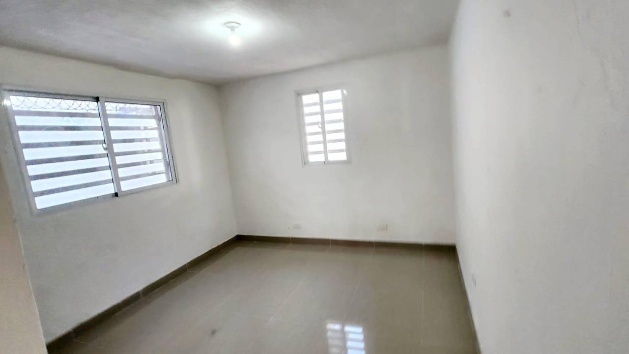 CASA PRIMER NIVEL EN ALQUILER PARA FINES COMERCIALES Foto 7312787-8.jpg
