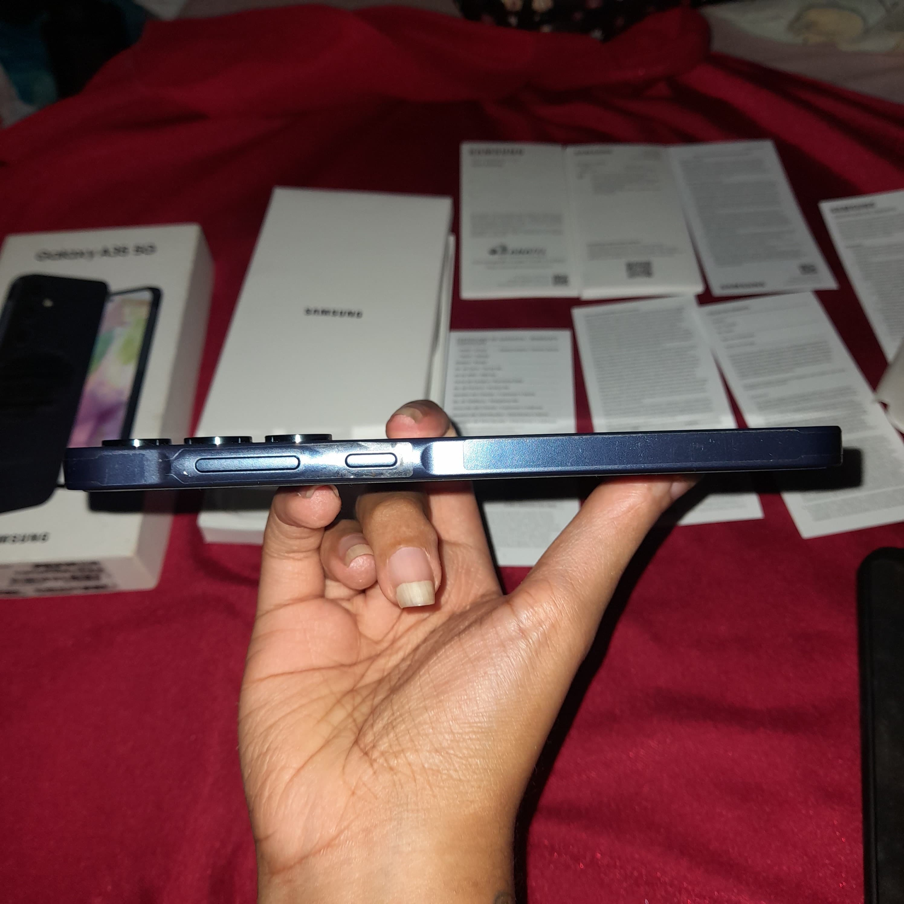 Samsung Galaxy A35 5G 256GB / Navy - Impecable!  Kit de accesorios Foto 7312814-4.jpg