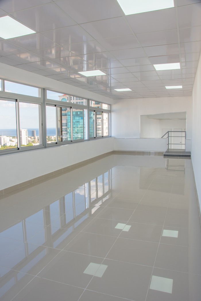 EXCLUSIVO LOCAL CORPORATIVO EN VENTA O RENTA  SANTO DOMINGO Foto 7312835-4.jpg