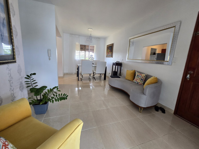 Apartamento en renta en Colinas del Arroyo II  4to nivel Foto 7312895-2.jpg