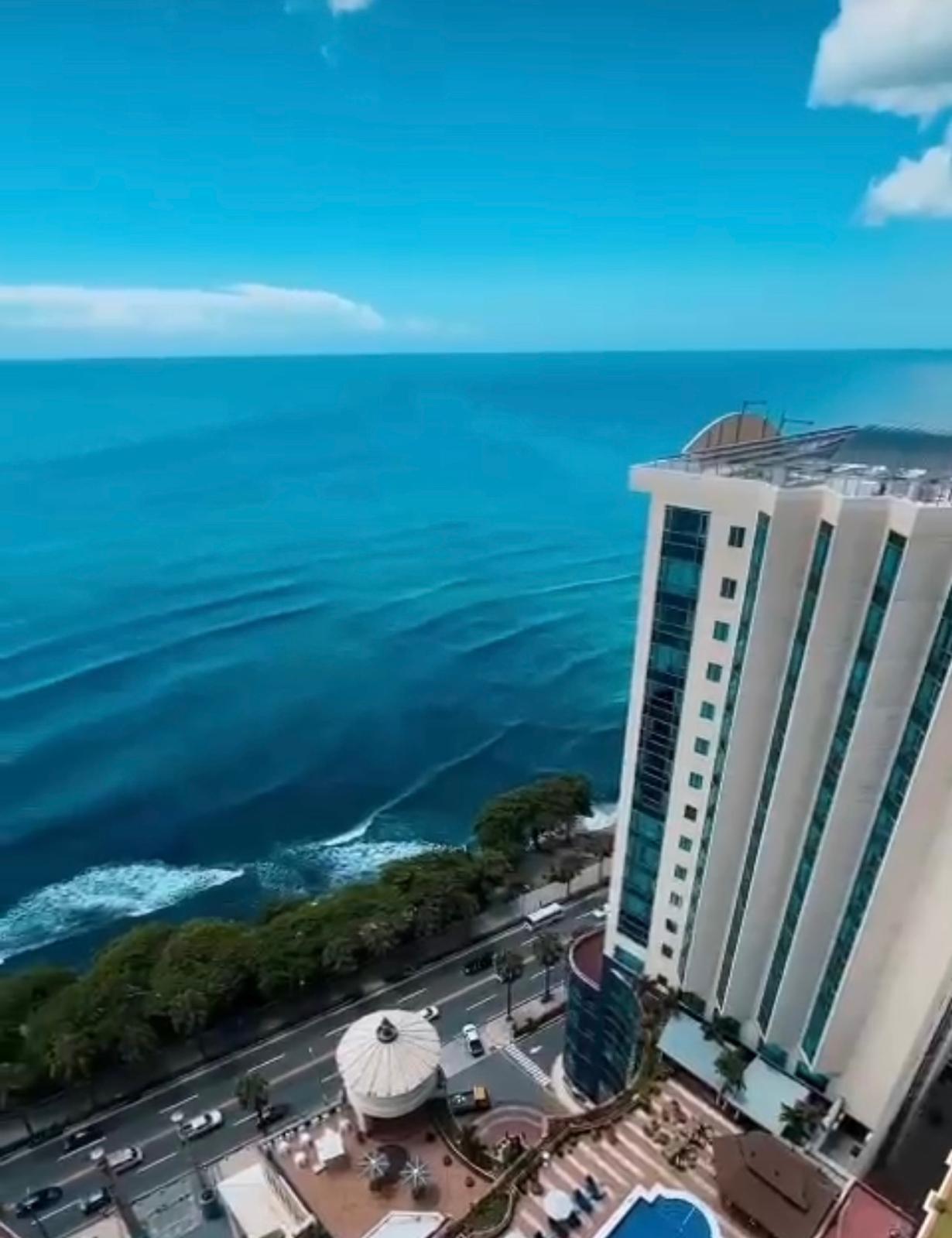 Viva Como Un Rey Deleitandose Con Su Vista Al Mar Desde El Piso 26!!! Foto 7312899-1.jpg
