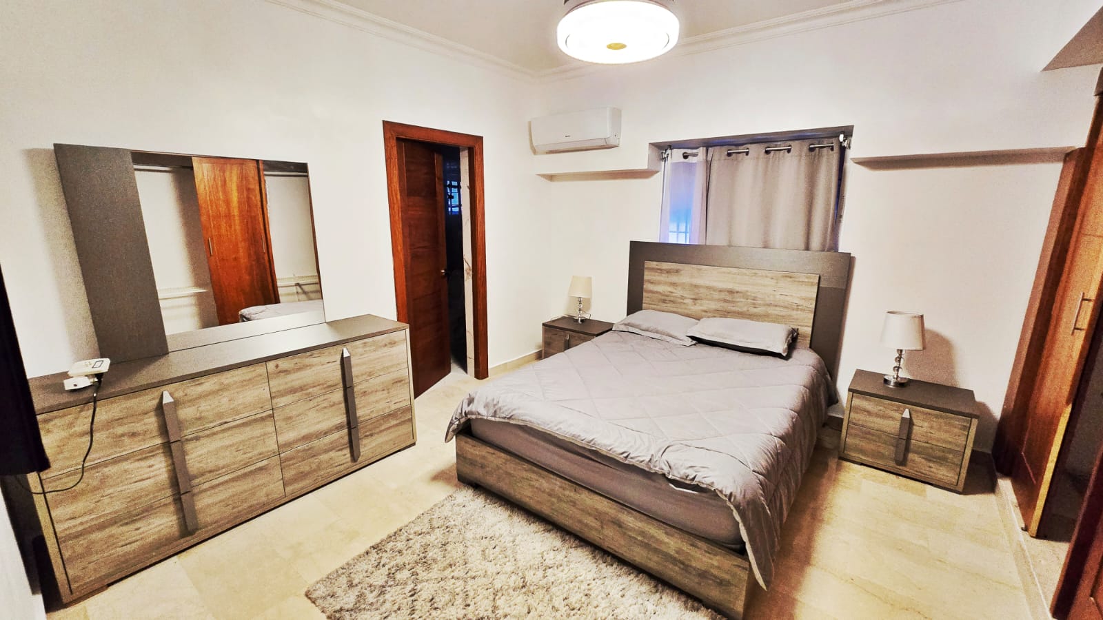 Penthouse en Venta – Urb. Real  USD400000  Exclusivo penthouse con 300 Foto 7312908-12.jpg