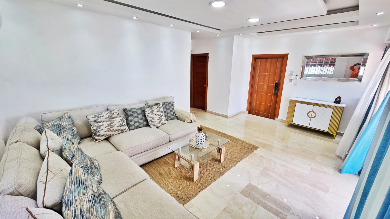 Penthouse en Venta – Urb. Real  USD400000  Exclusivo penthouse con 300 Foto 7312908-2.jpg