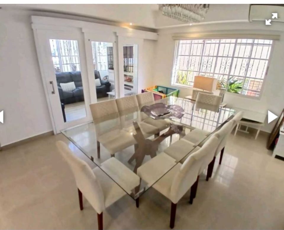Amplio Apartamento en Venta en Evaristo Morales  US289000 Foto 7313084-1.jpg