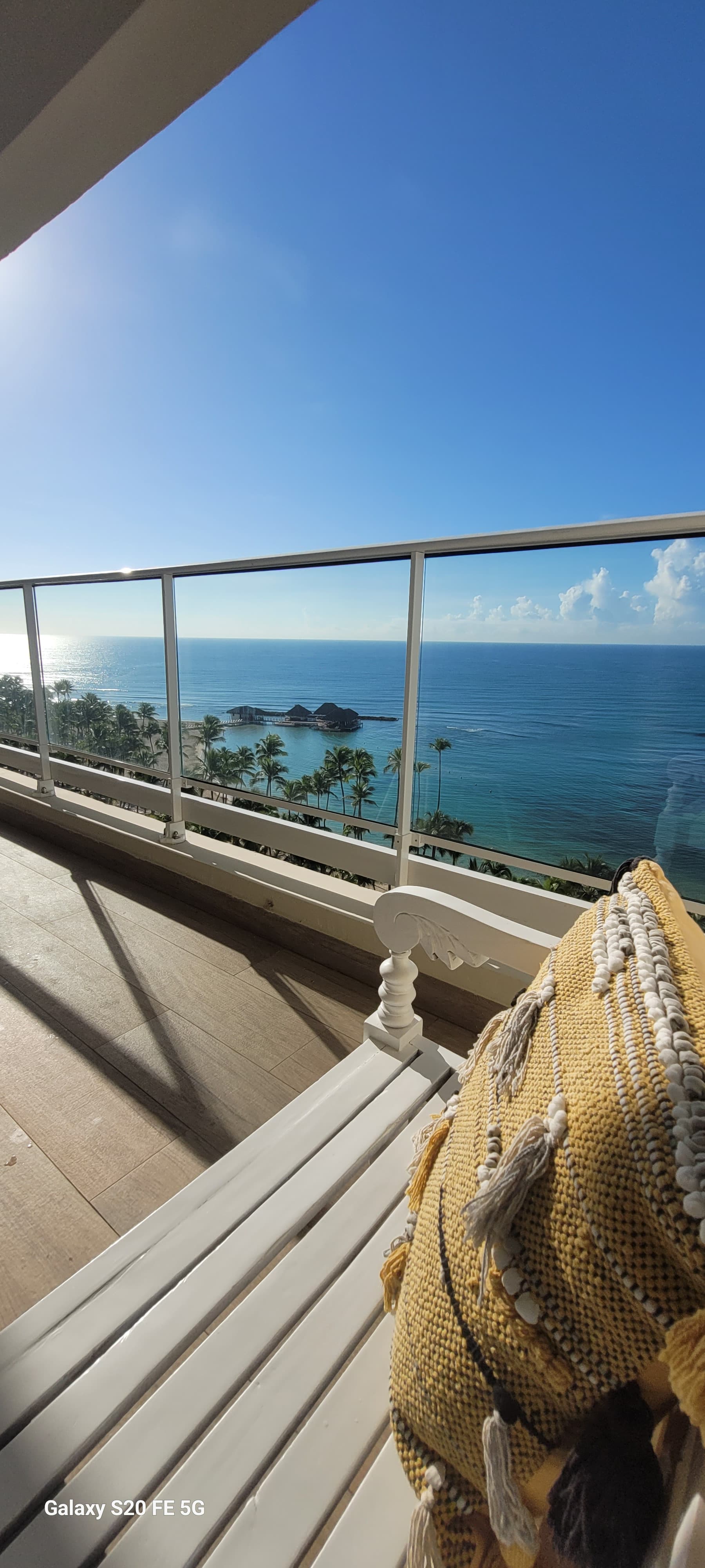 Exclusivo Apartamento Nuevo en Playa Hemingway – Piso 11 con Vista Pan Foto 7313125-5.jpg