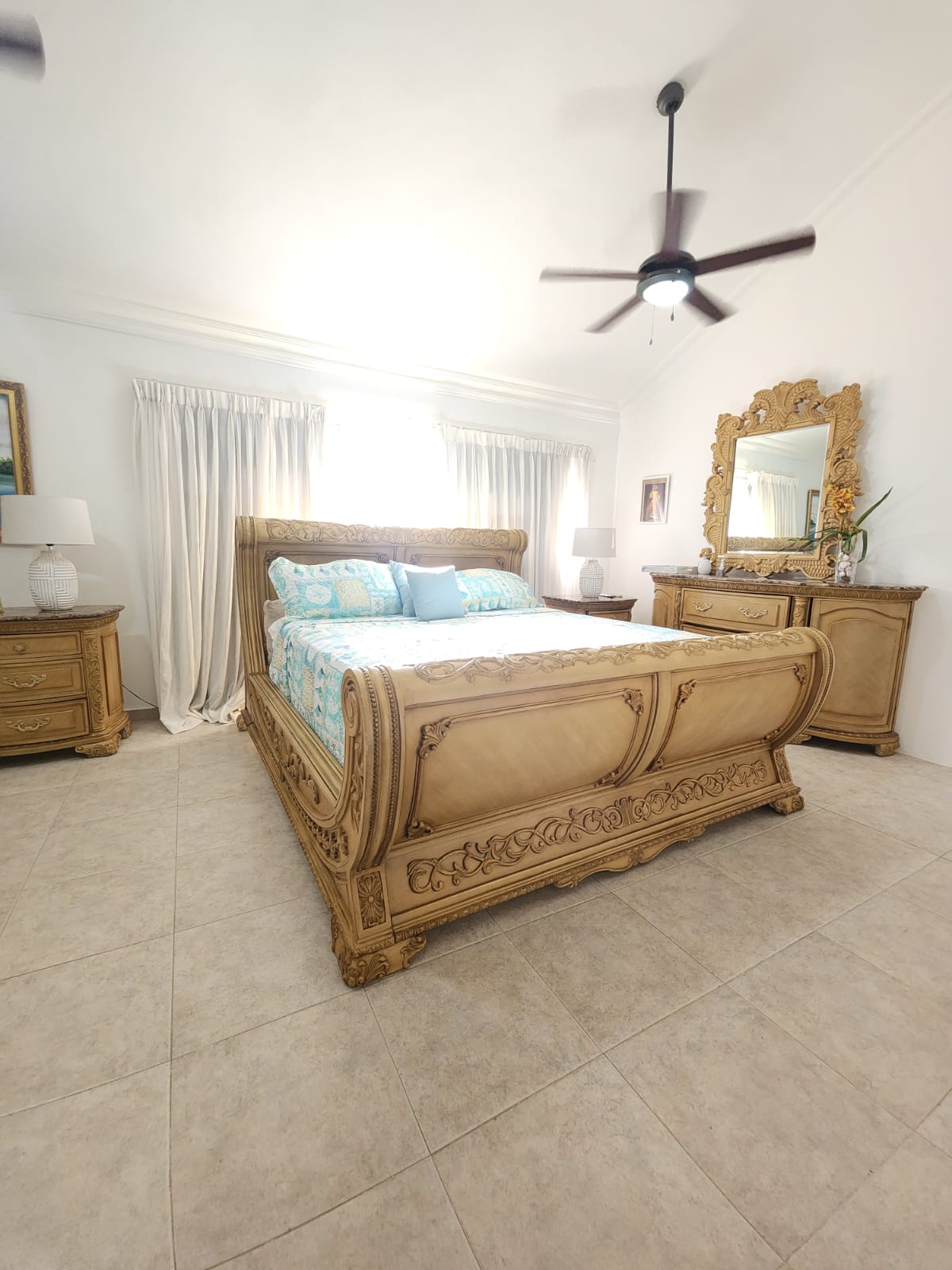 Impresionante y Amplia Villa en Metro Country de 8 Habitaciones Foto 7313131-7.jpg
