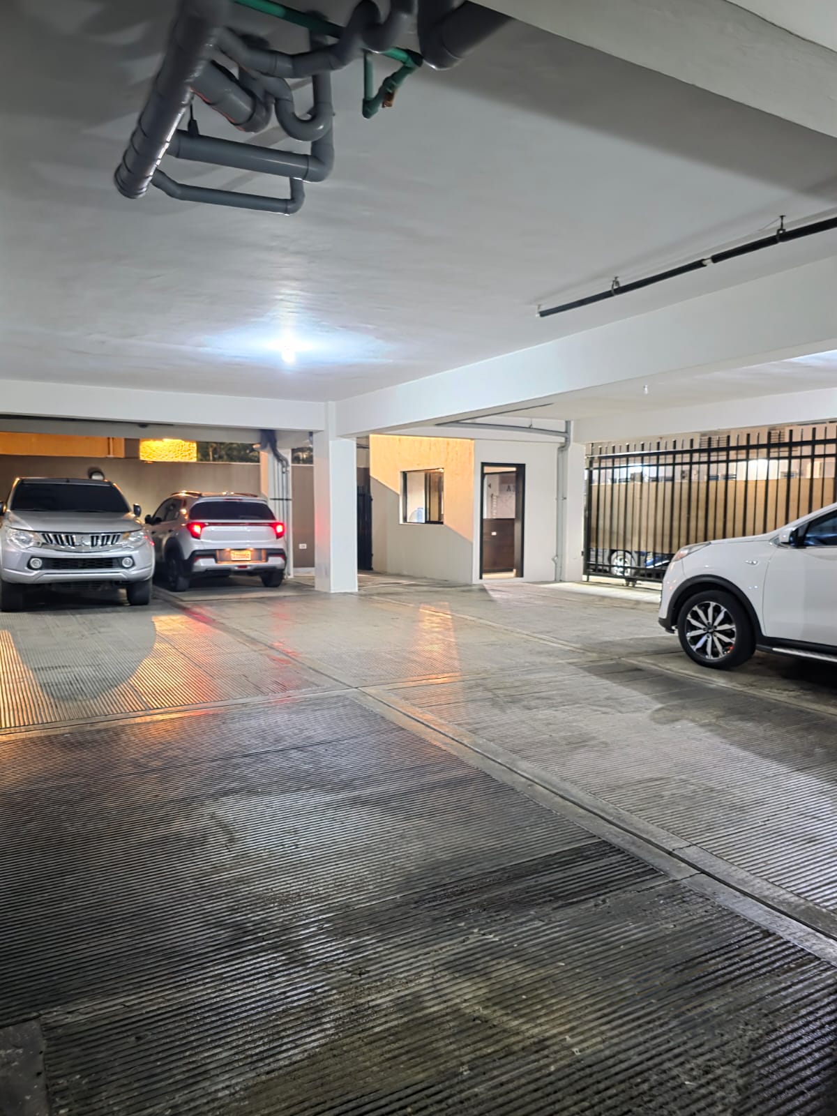 Se alquila hermoso apartamento Amueblado en Evaristo Morales  Foto 7313194-10.jpg