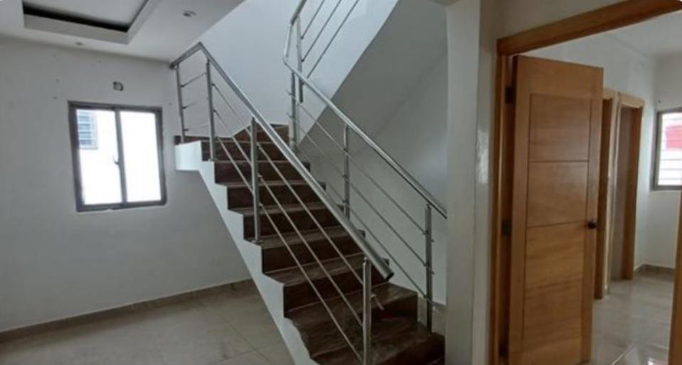 Apartamento 4to. Nivel ubicado en Santo Domingo Este. Foto 7313204-10.jpg