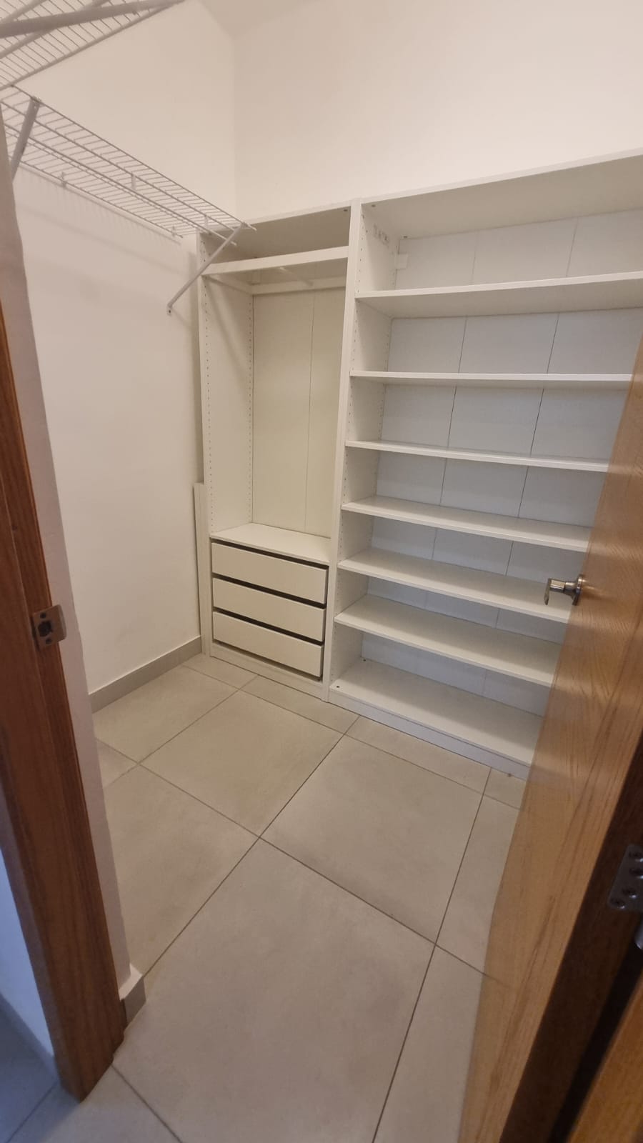 Alquiler de apartamento moderno de 1 habitación en Serralles Foto 7313442-4.jpg