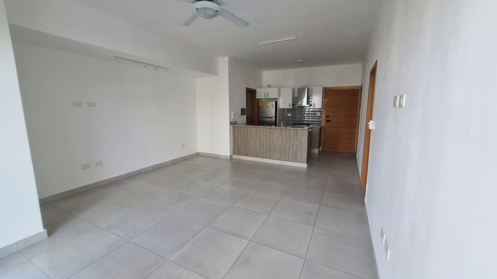 Alquiler de apartamento moderno de 1 habitación en Serralles Foto 7313442-7.jpg