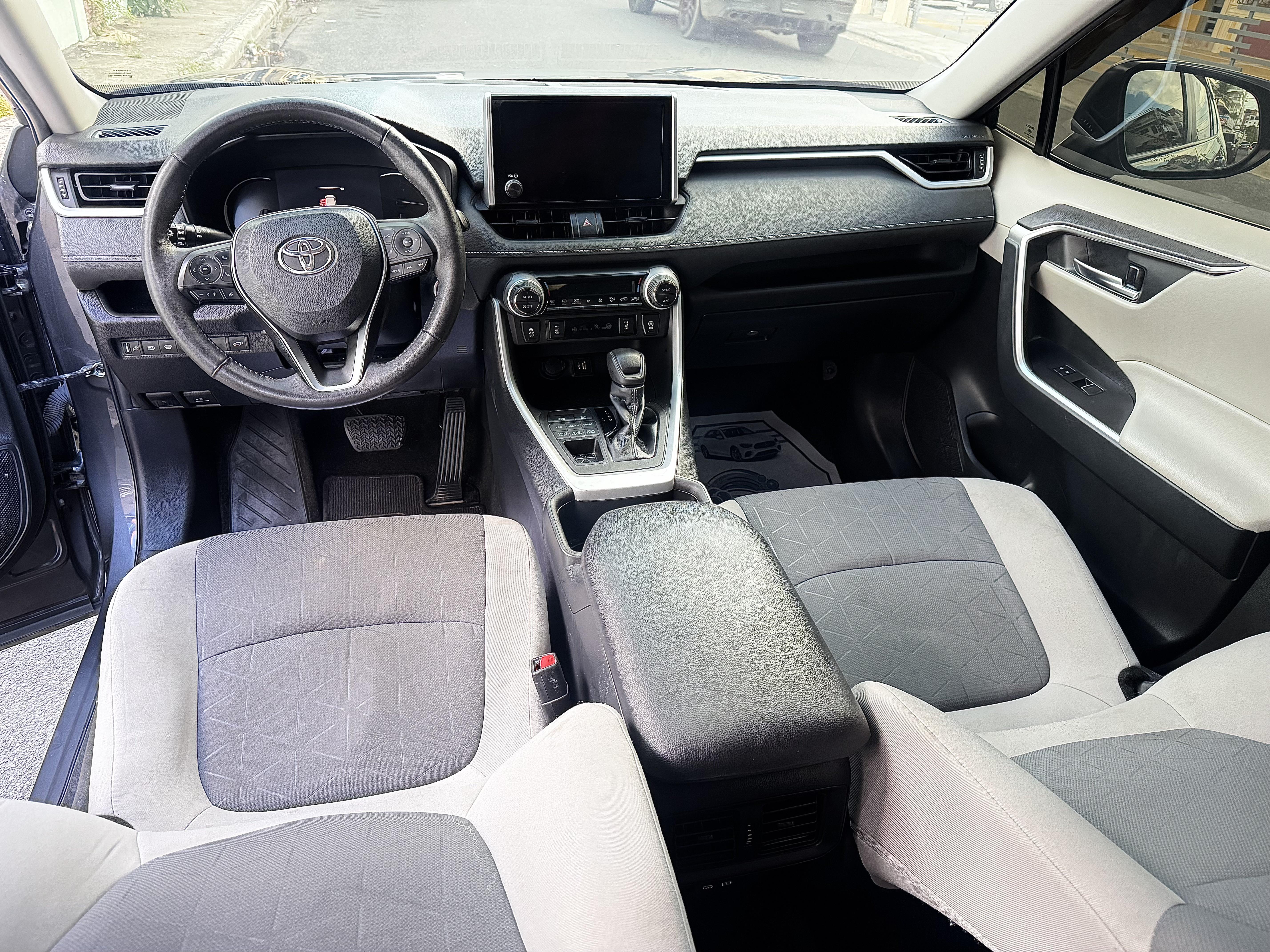 Toyota RAV4 XLE 2023 Foto 7313576-8.jpg