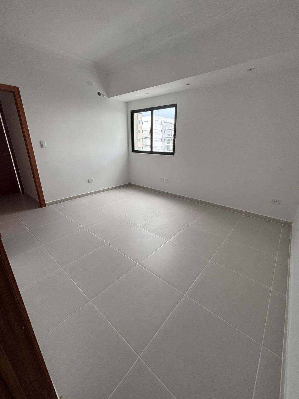 Alquiler de apartamento nuevo en el sector de Evaristo Morales Santo D Foto 7313632-8.jpg