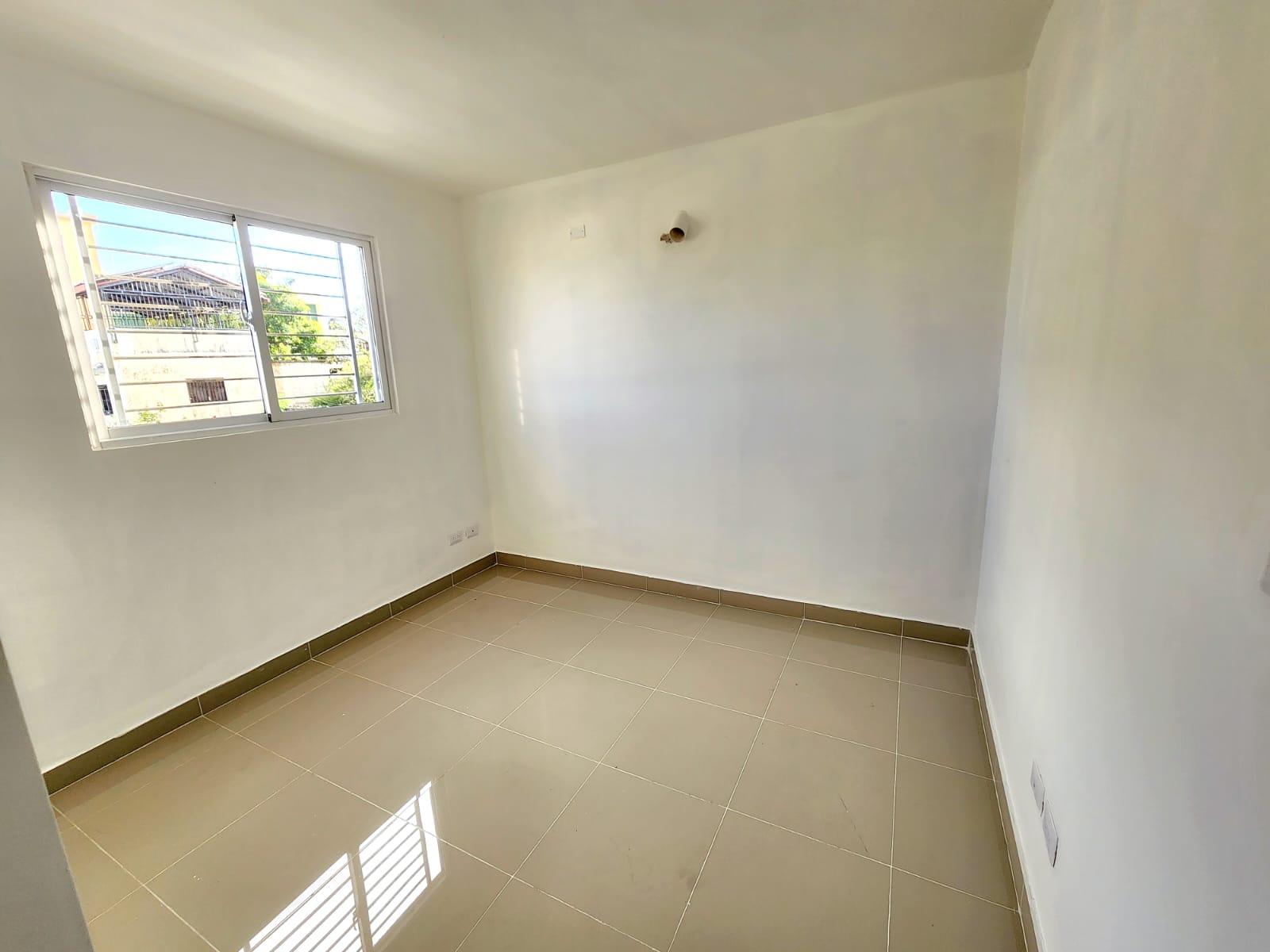 Casa en Alquiler – Segundo Nivel  Próximo a la Av. Independencia Km. 7 Foto 7313667-11.jpg