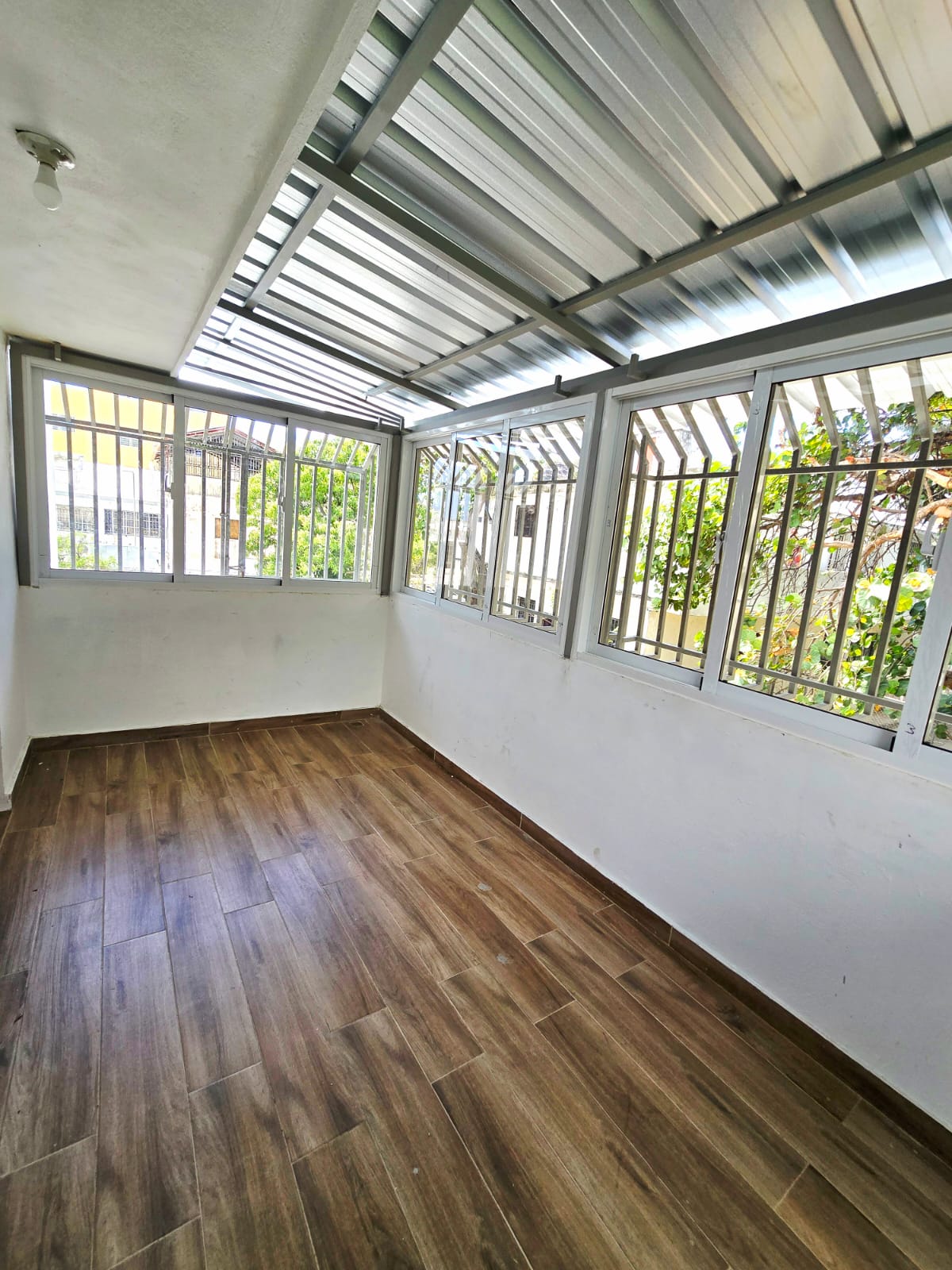 Casa en Alquiler – Segundo Nivel  Próximo a la Av. Independencia Km. 7 Foto 7313667-12.jpg