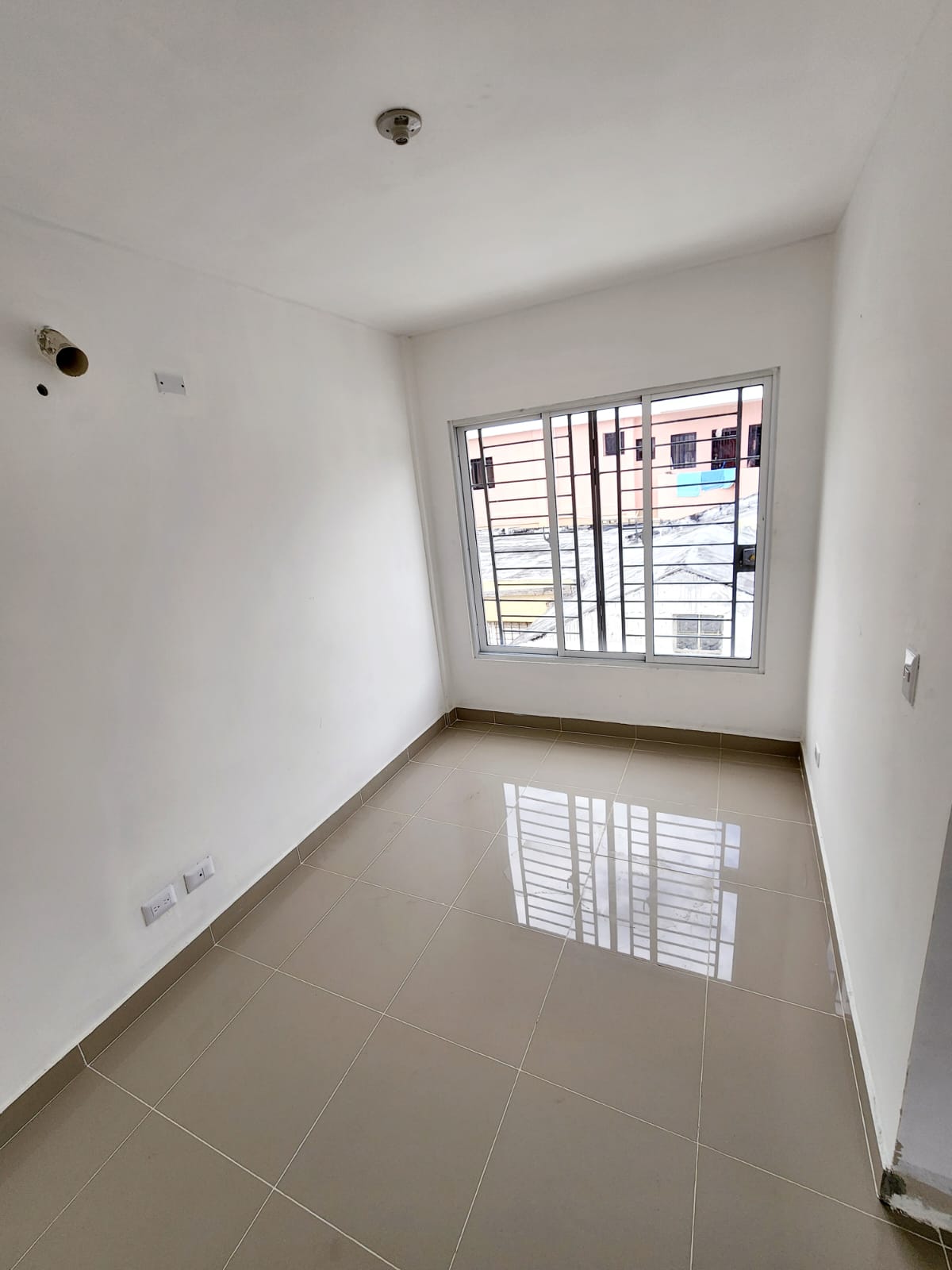 Casa en Alquiler – Segundo Nivel  Próximo a la Av. Independencia Km. 7 Foto 7313667-6.jpg