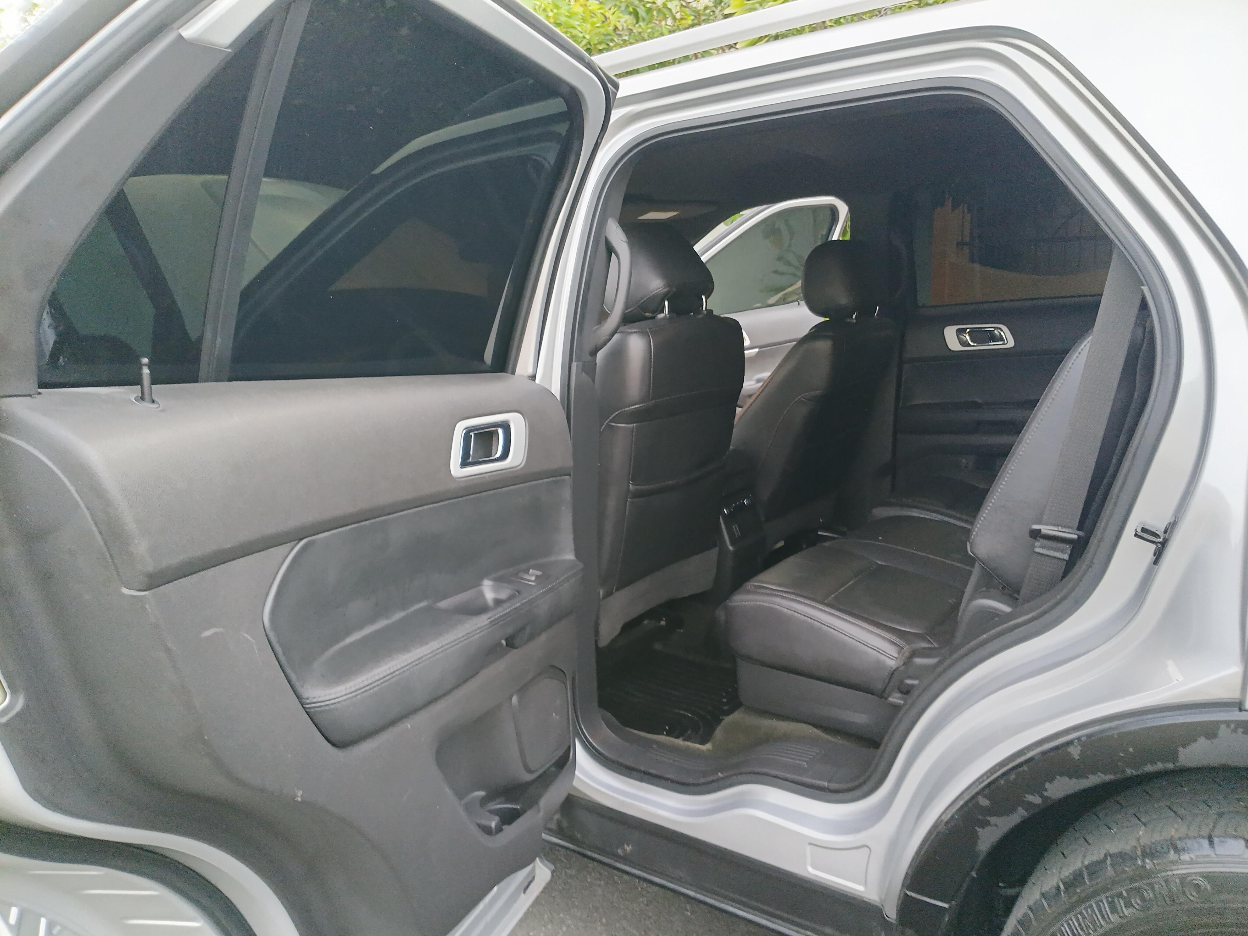 Ford Explorer XLT de la Casa 3 Filas de Asientos 14 Foto 7313675-10.jpg