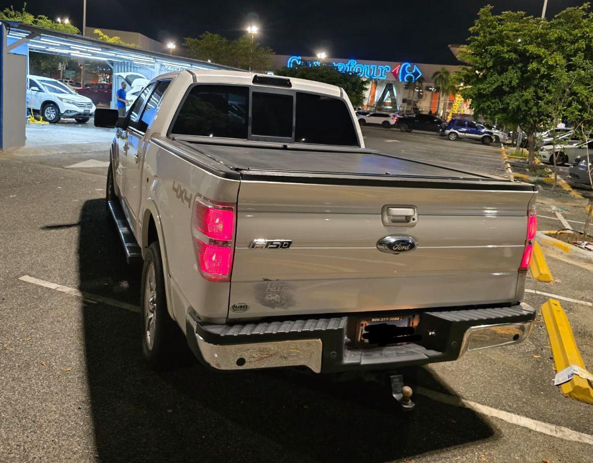 Ford Lariat Doble Cabina 4WD 11  Foto 7313737-5.jpg