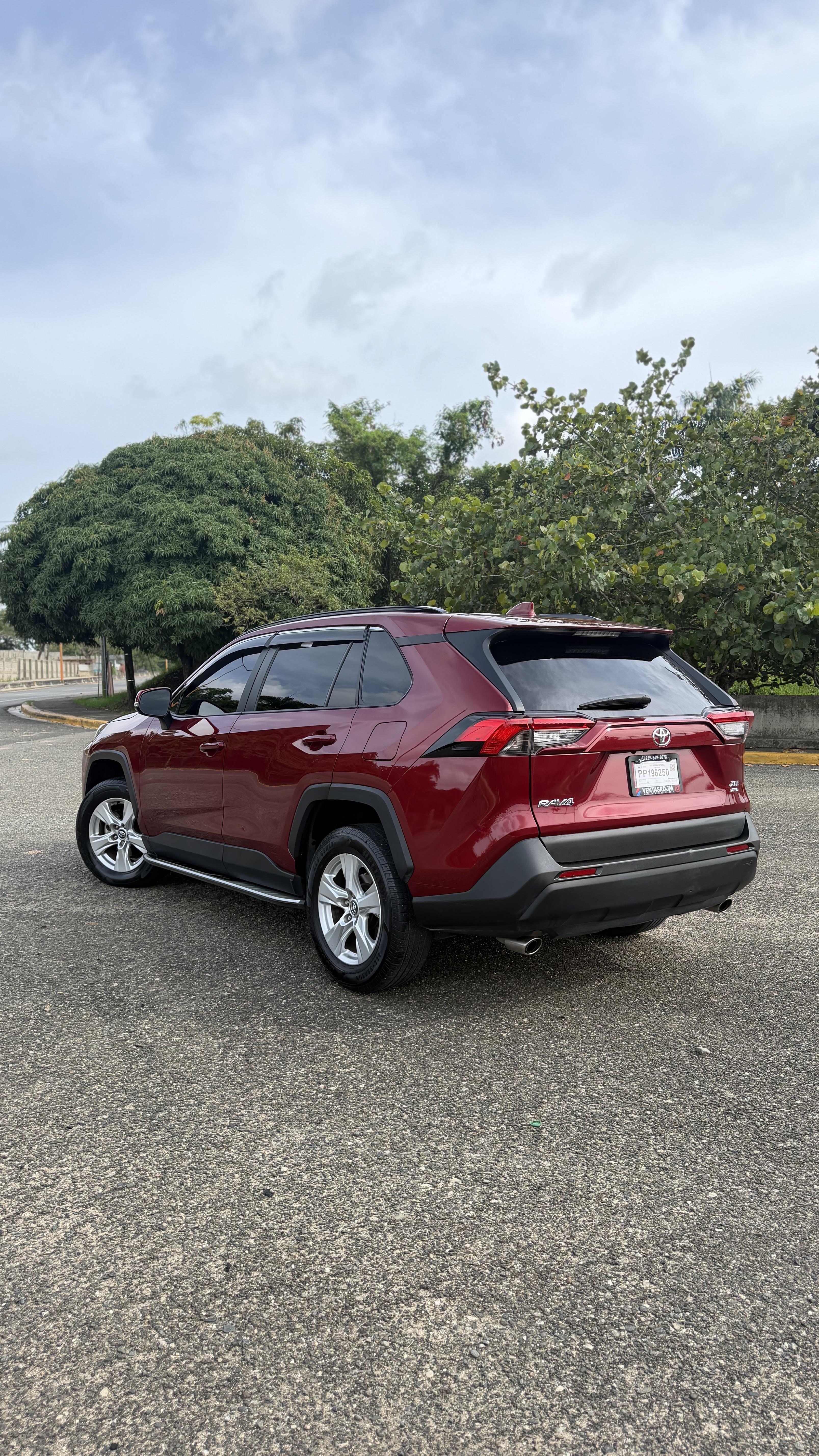 TOYOTA RAV4 2020 XLE FULL Foto 7313738-7.jpg