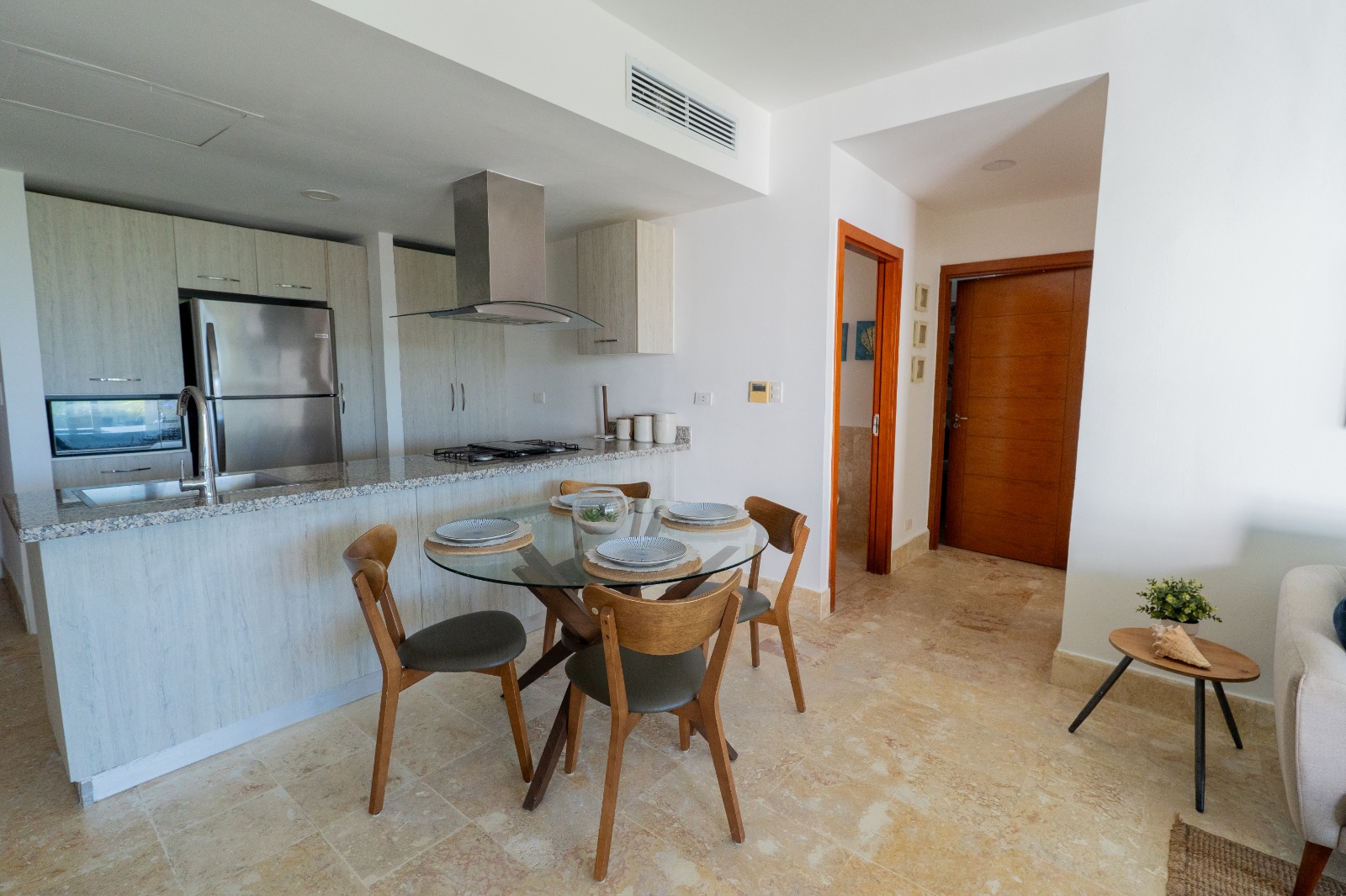 Vendo Hermoso apartamento en primera línea de playa en Playa Nueva Rom Foto 7313768-5.jpg