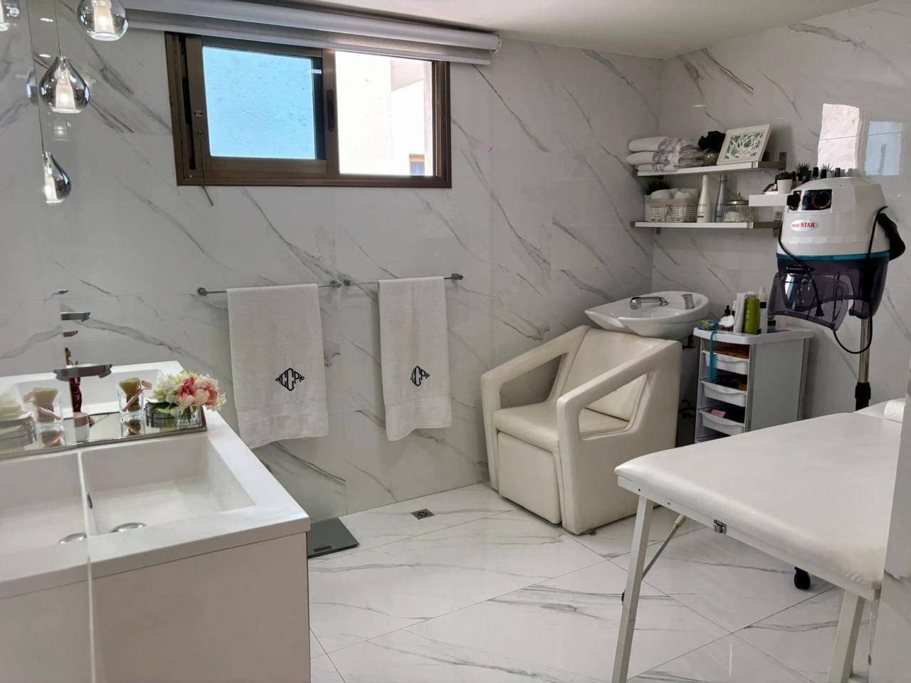 Descubre este espectacular apartamento en Naco en piso alto Foto 7313862-4.jpg