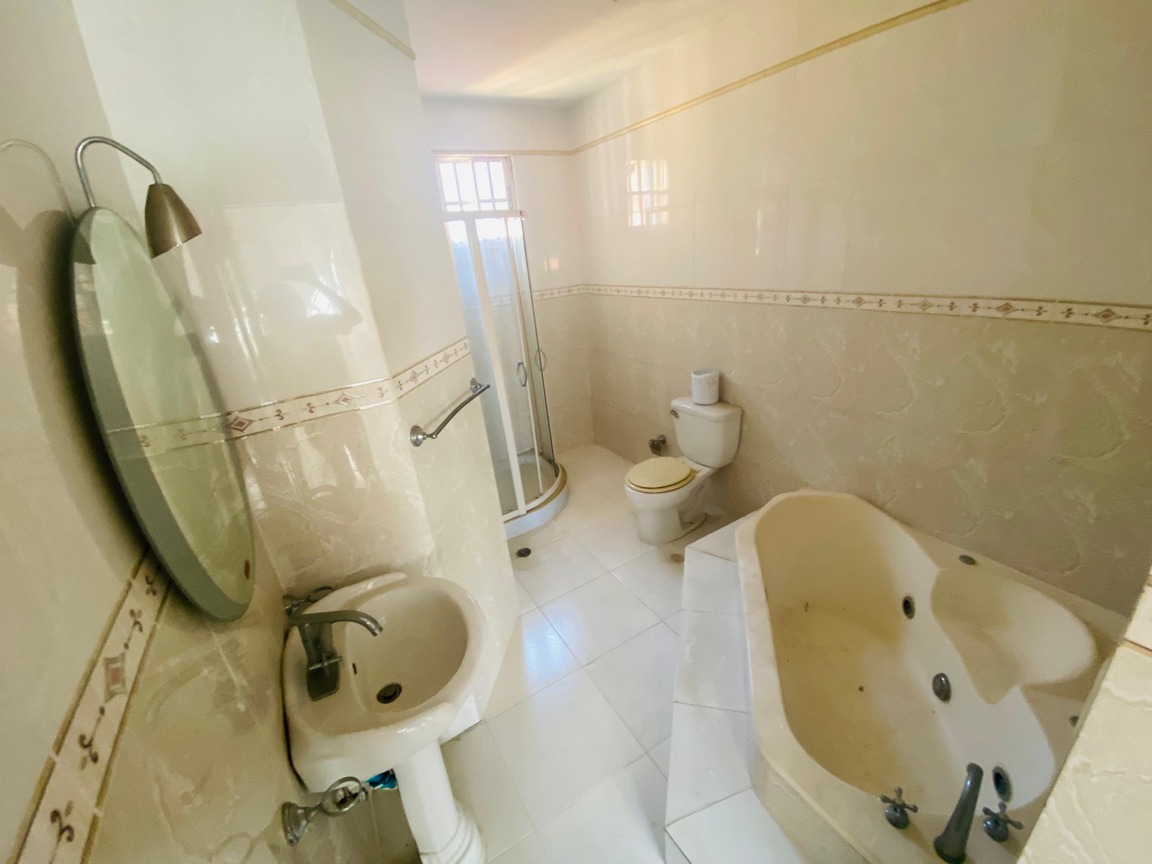 Vendo Casa en Residencial del Este  Zona Oriental    Arriba   3 Habita Foto 7313895-15.jpg
