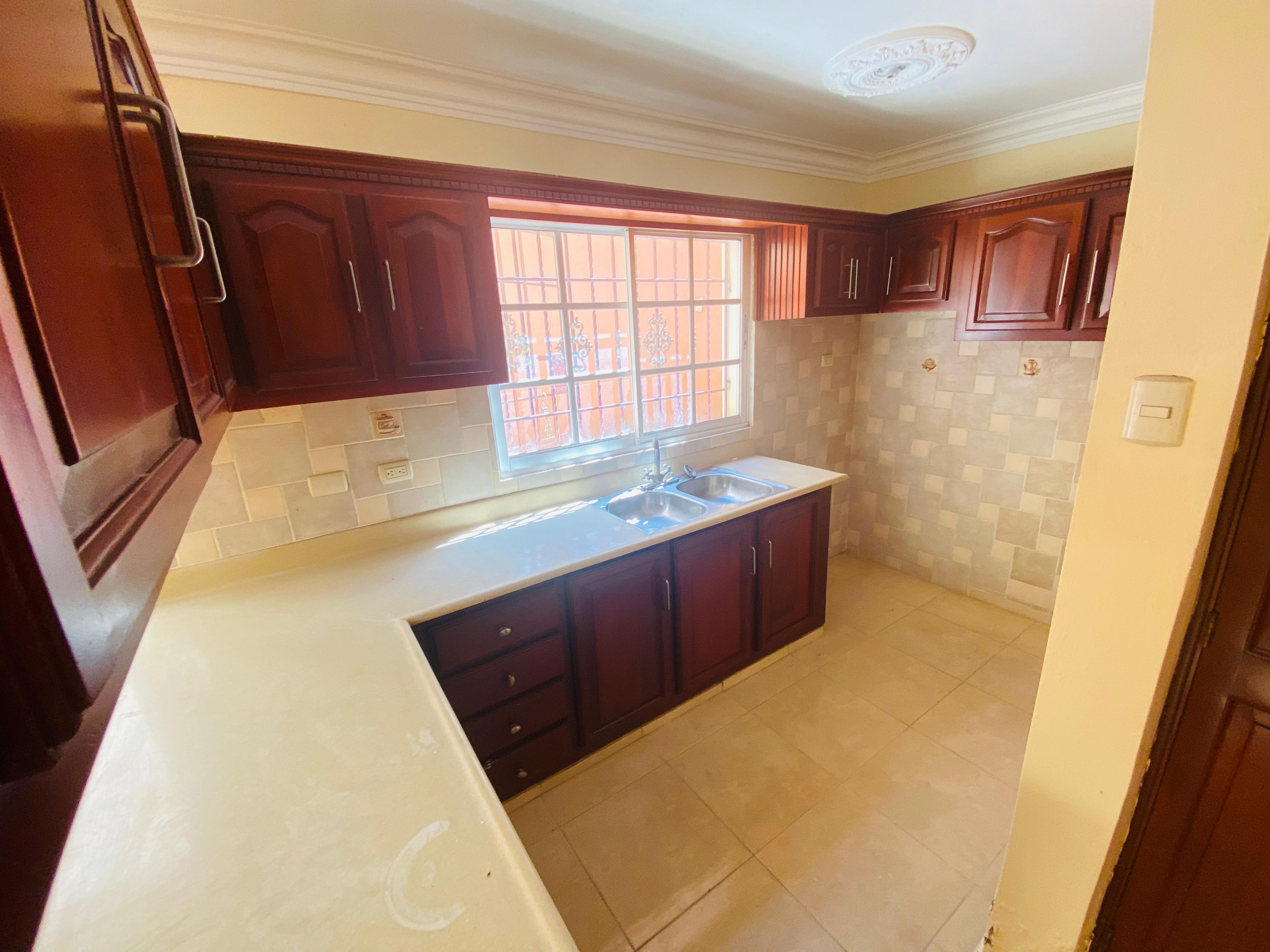 Vendo Casa en Residencial del Este  Zona Oriental    Arriba   3 Habita Foto 7313895-4.jpg