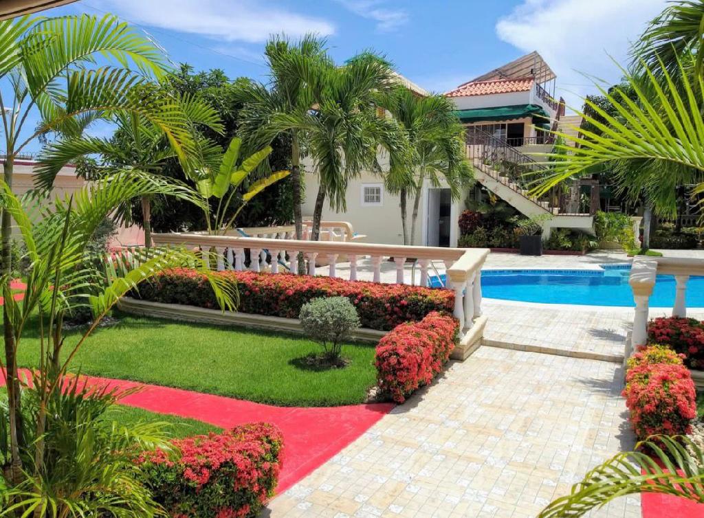 Casa Mansión en Prado Oriental – Santo Domingo Este  Foto 7313953-8.jpg