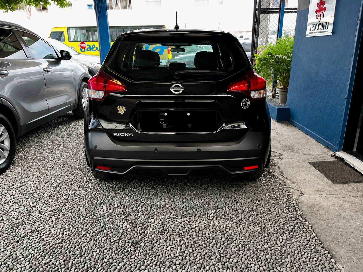 NISSAN KICKS 2020 CLEANNNN CARFAXXX!!!!!!!!!!!! Foto 7314073-3.jpg