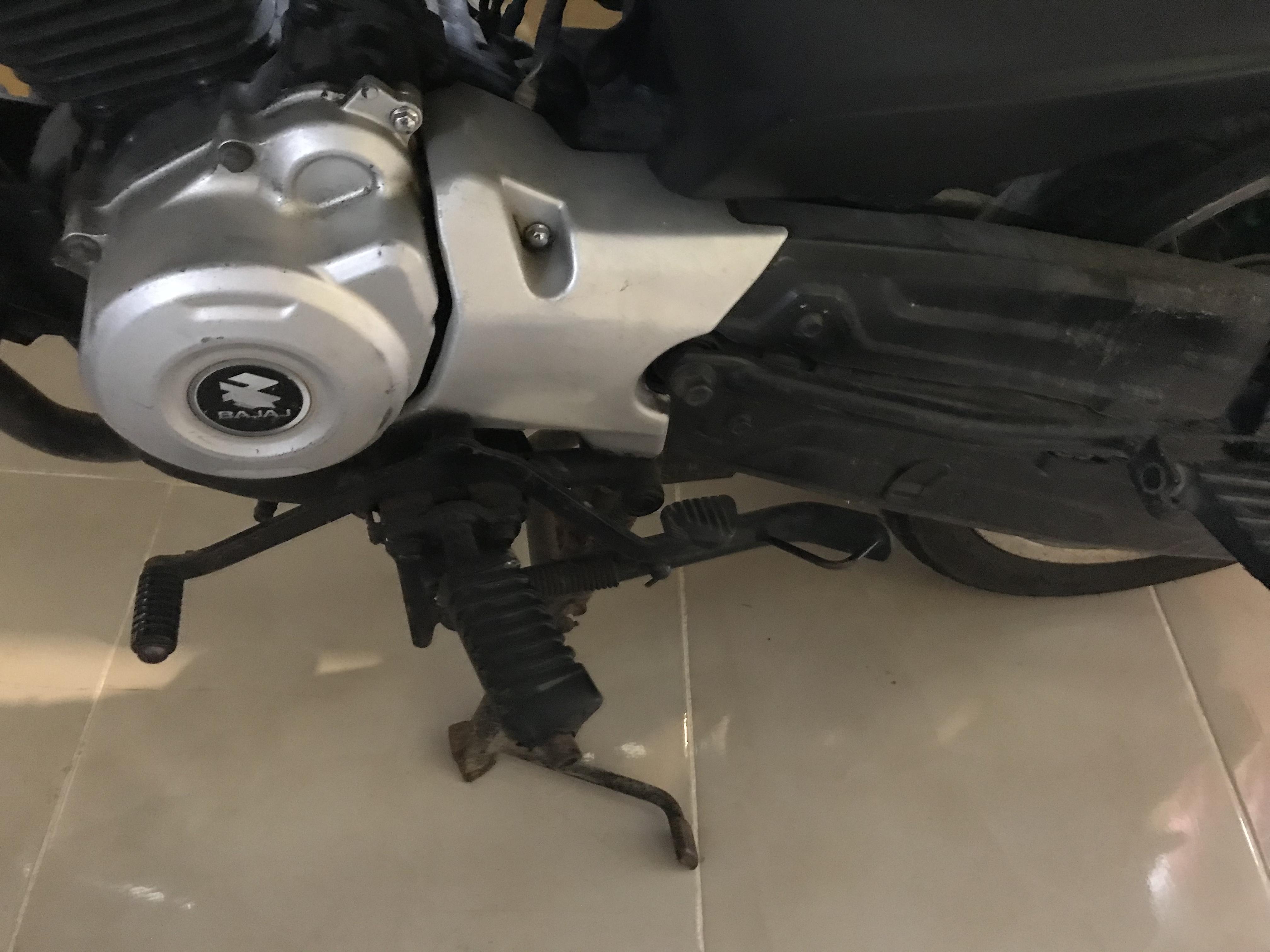 Motor Baja platina 100 2019 plásticos 2021 Foto 7314102-9.jpg