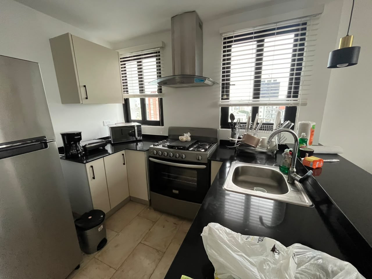 Apartamento en el corazón de Piantini casi esquina Abraham Lincoln Foto 7314136-6.jpg