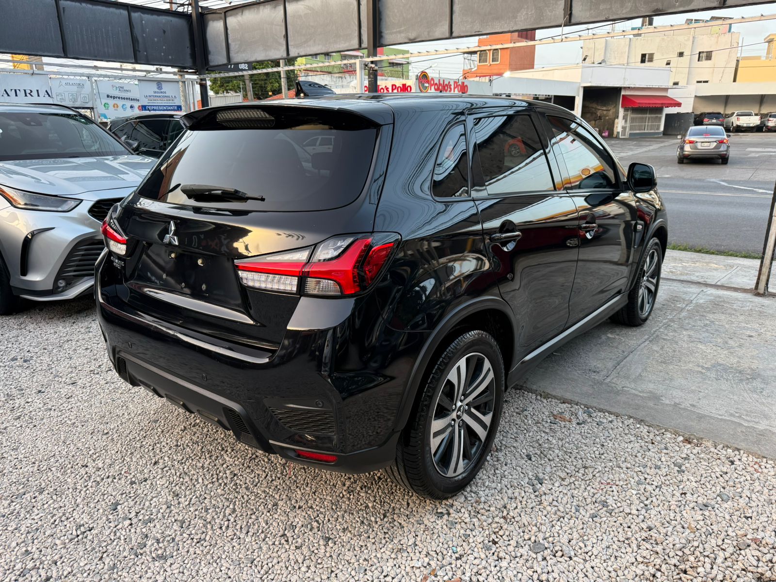 Mitsubishi Outlander SPORT  ES 2021 Foto 7314162-7.jpg