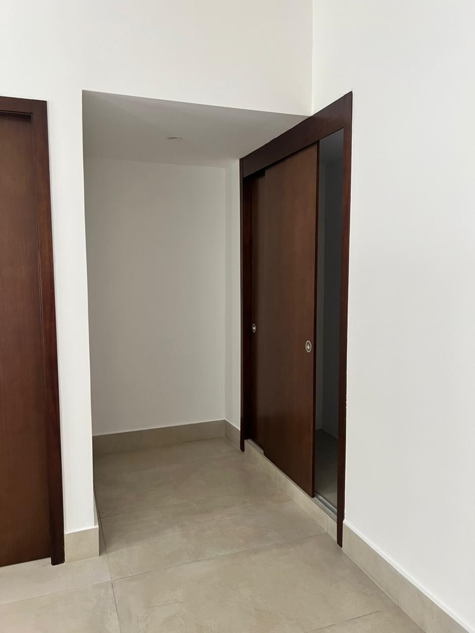 En venta de acogedor apartamento en Evaristo Morales Foto 7314200-12.jpg