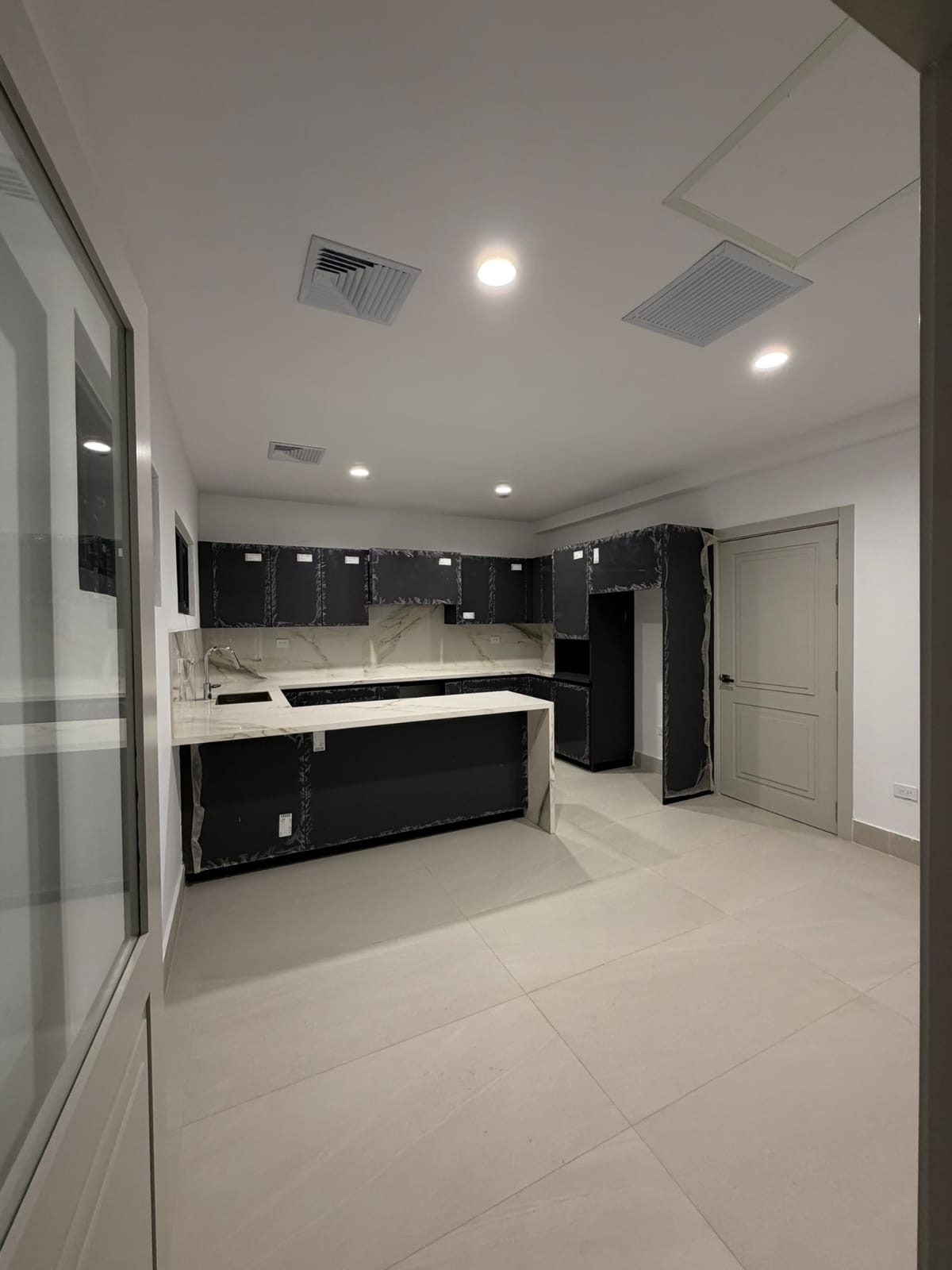 Paraíso vendo apartamento nuevo  Foto 7314204-3.jpg