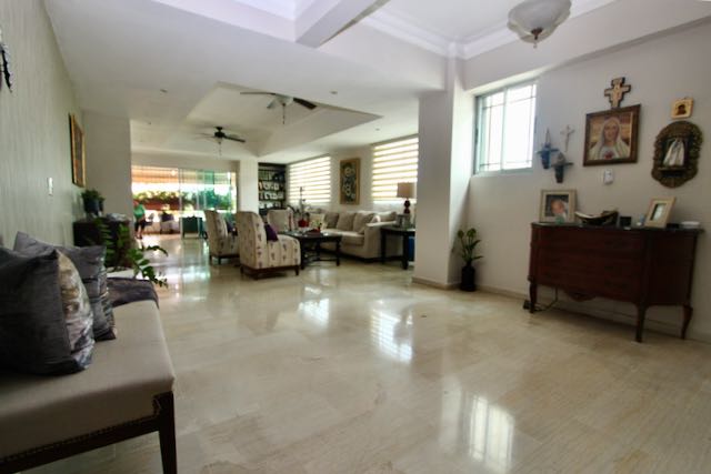 VENDO PENTHOUSE EN NACO CON 5 PARQUEOS Foto 7314227-8.jpg