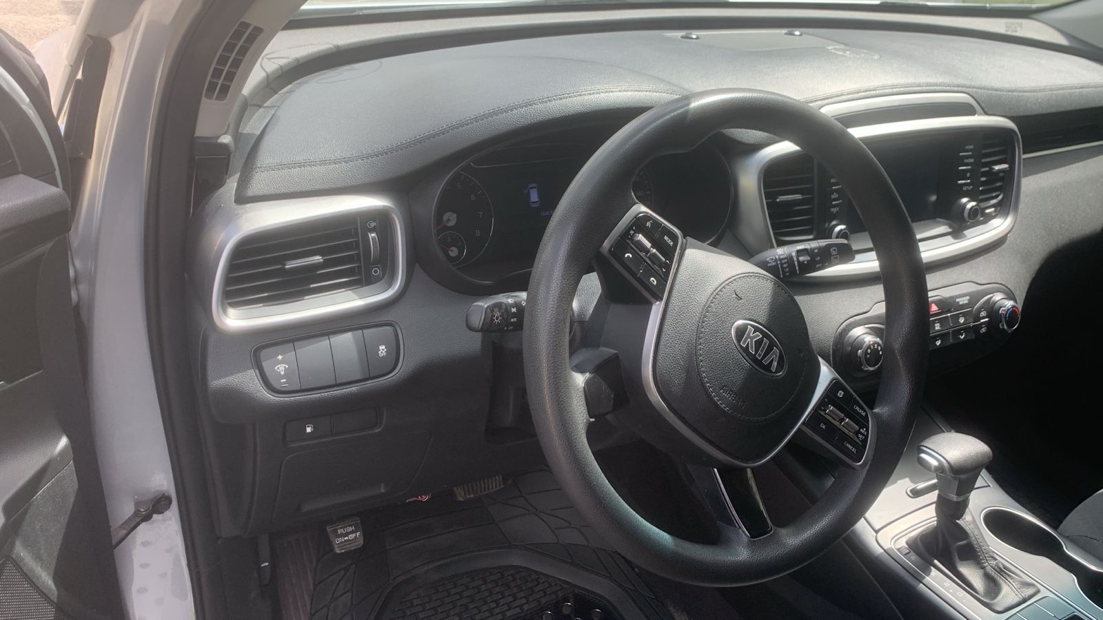 KAI Sorento 2020 LX clean carfax!!! en Santo Domingo Este Foto 7314235-1.jpg