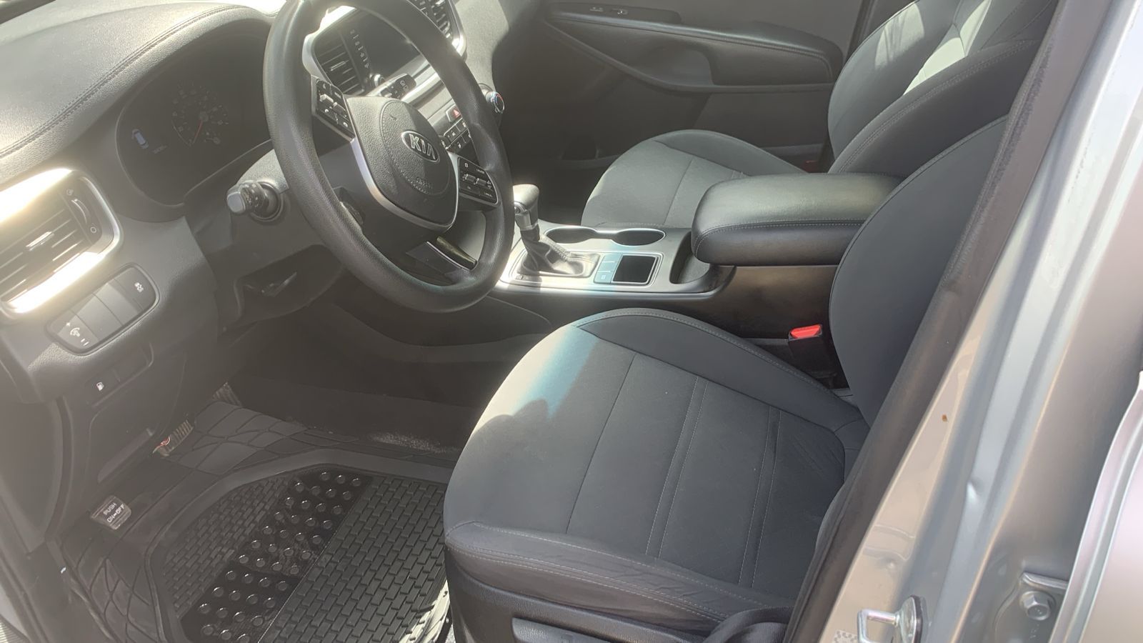 KAI Sorento 2020 LX clean carfax!!! en Santo Domingo Este Foto 7314236-8.jpg