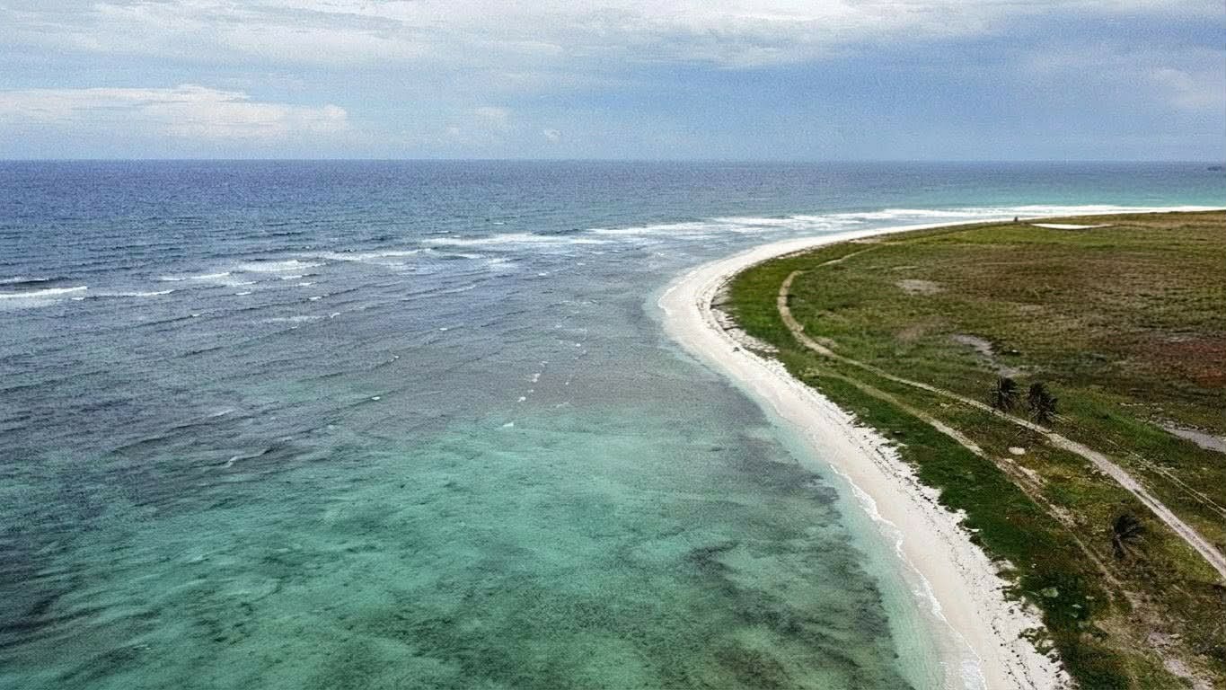 En Punta Cana Terreno en VENTA de 140000 metros con 1 Km de Playa y Co Foto 7314442-9.jpg