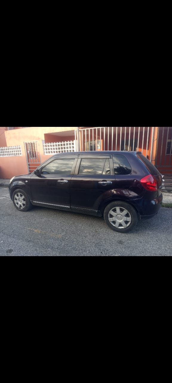 Mazda Veriza Año 2010 Foto 7314663-5.jpg