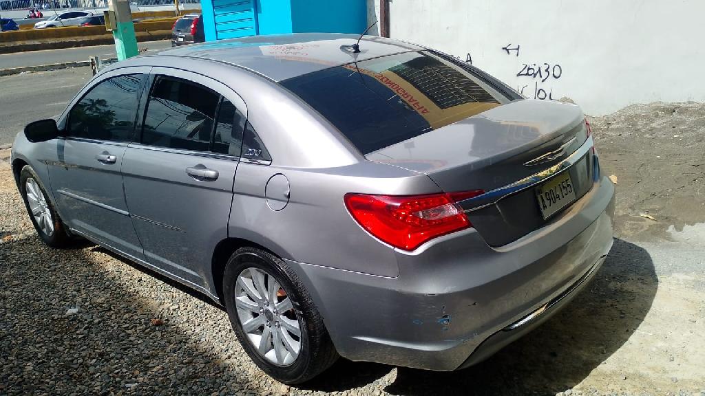 se vende chrysler 200 asi como esta  Foto 7314703-4.jpg